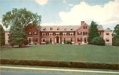 F. P. TROW NEWS AGENCY, Mary E. Hunt Home, Nashua, N Postcard