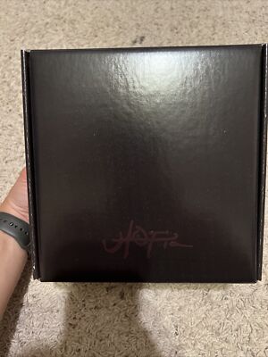 Travis Scott Utopia B5 Box Set Size large (Box SHRINK-WRAP