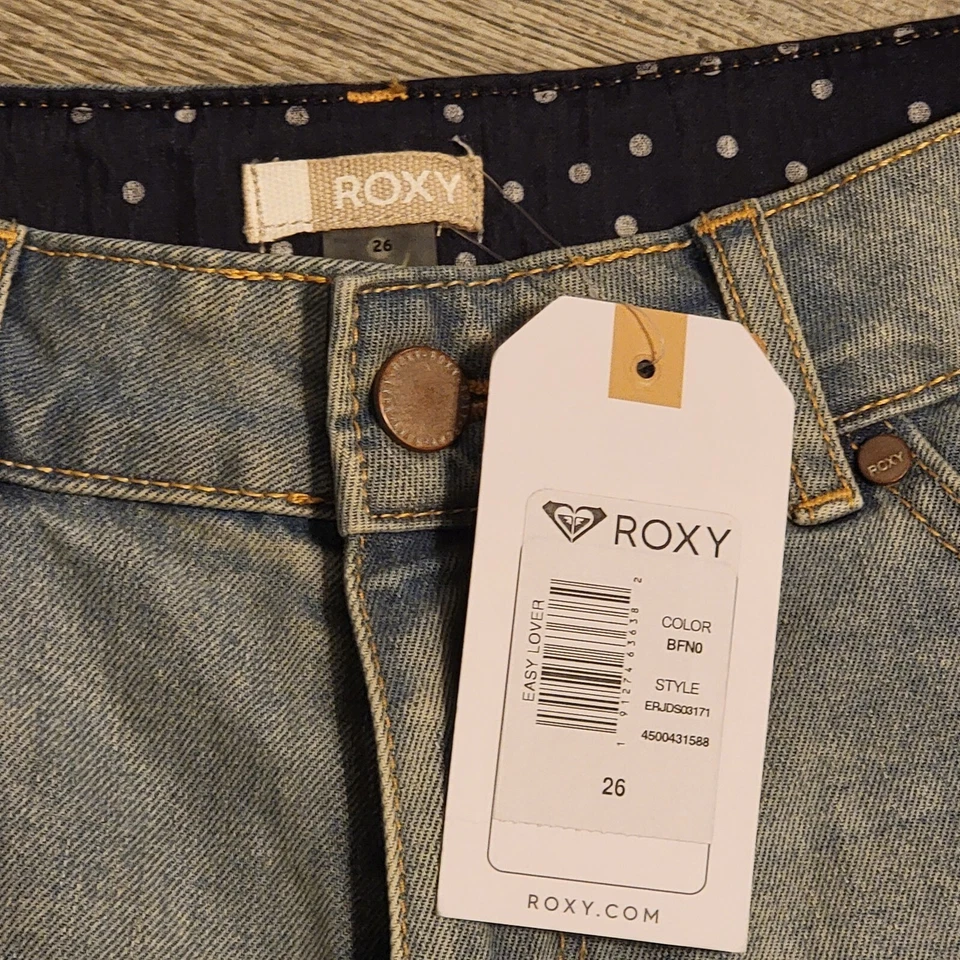 Nuevos pantalones cortos de mezclilla Roxy Foto 4 de 4