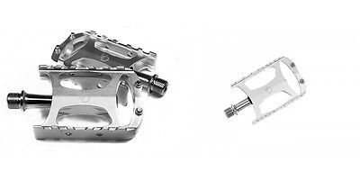 Velo Orange Road Bike Pedals Alloy body and cage weighs only 267g
