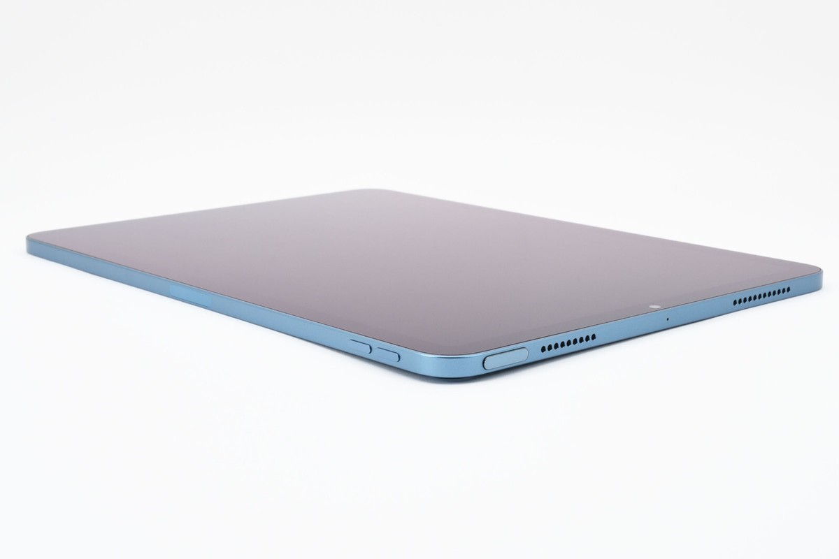 ANA刻印 iPad Air 第5世代 256GB ブルー 限定モデル Rare ANA Logo iPad Air 5th Gen 256GB Wi-Fi Blue Japan
