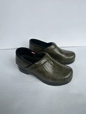EUC Sanita Clogs Womens Size 35 EU Green Faux Snake Skin