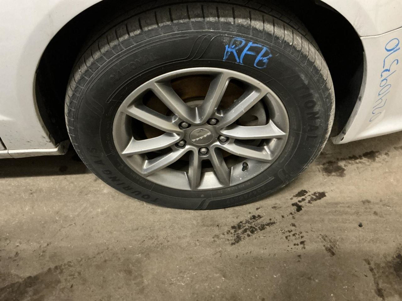 Wheel 17x6-1/2 Aluminum 10 Spoke Individual Spokes Fits 13-18 CARAVAN 4719211