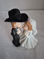 Vintage Lefton Kissing Bride  Groom Wedding Cake Porcelain Topper Figurine