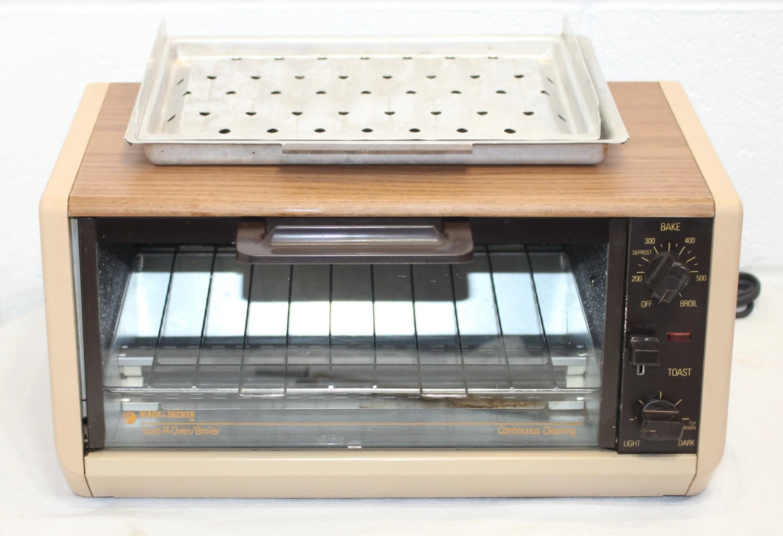 Black & Decker Under Cabinet SpaceMaker TR50 TY2 Toaster Oven WORKS! Woodgrain