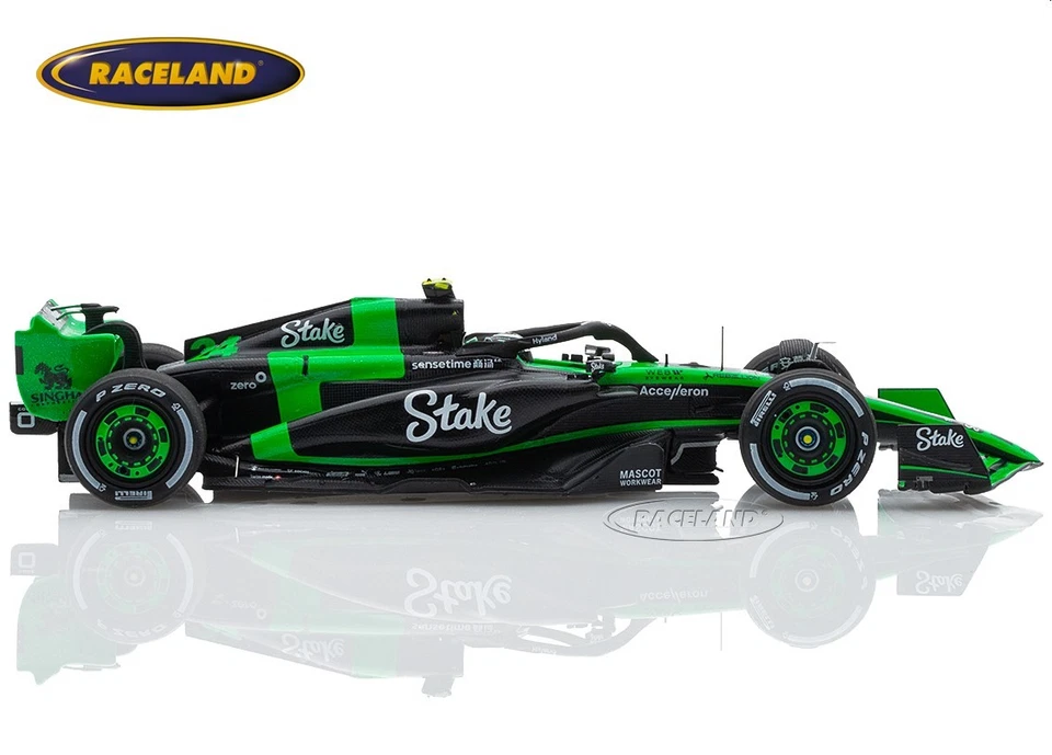 Sauber C44 Ferrari Stake F1 GP Bahrain 2024 Guanyu Zhou, Spark 1:43, S9516 - Bild 4 von 4