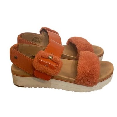 UGG Fluff Chella Red Rock Patent Leather Platform Sandels Size 9.5