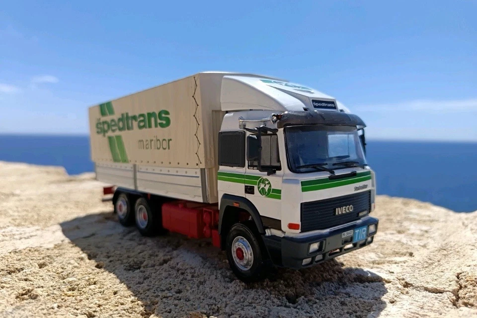 Camion Iveco 190-48 Turbostar TIR Spedtrans Maribor Die Cast Model 1/43 - Immagine 3 di 4