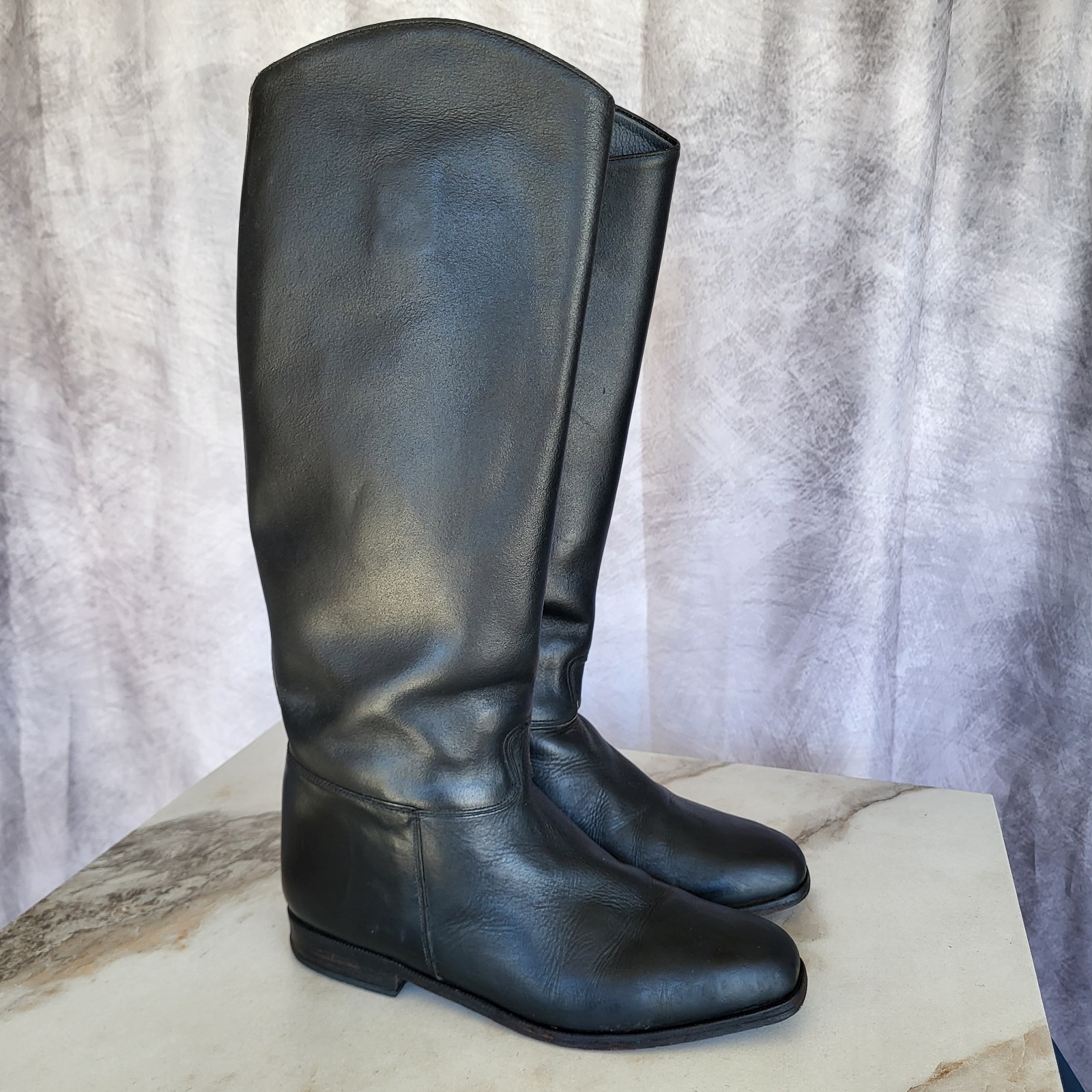 's Size 9 Black
