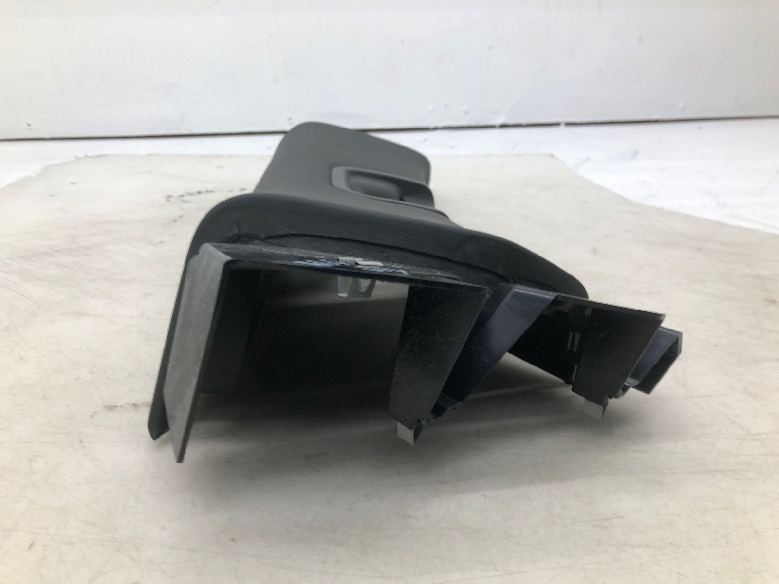 2016-2020 BENTLEY BENTATGA LEFT REAR UPPER C PILLAR TRIM COVER PANEL 36A867287A