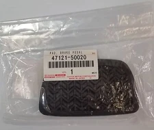TOYOTA OEM FACTORY BRAKE PEDAL PAD 2007-2014 FJ CRUISER 47121-50020