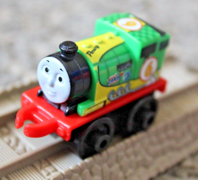 Thomas & Friends Minis Train Racing Percy 2014 Mattel Toy Green #6 No Front Hook