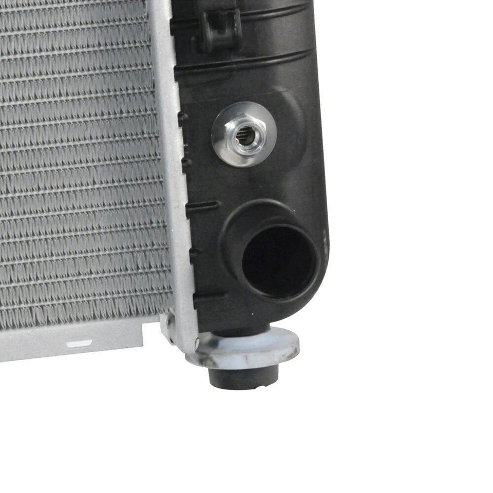 For Chevy Silverado 3500 HD 07-10 GM Original Equipment Engine Coolant Radiator Foto 3 de 4