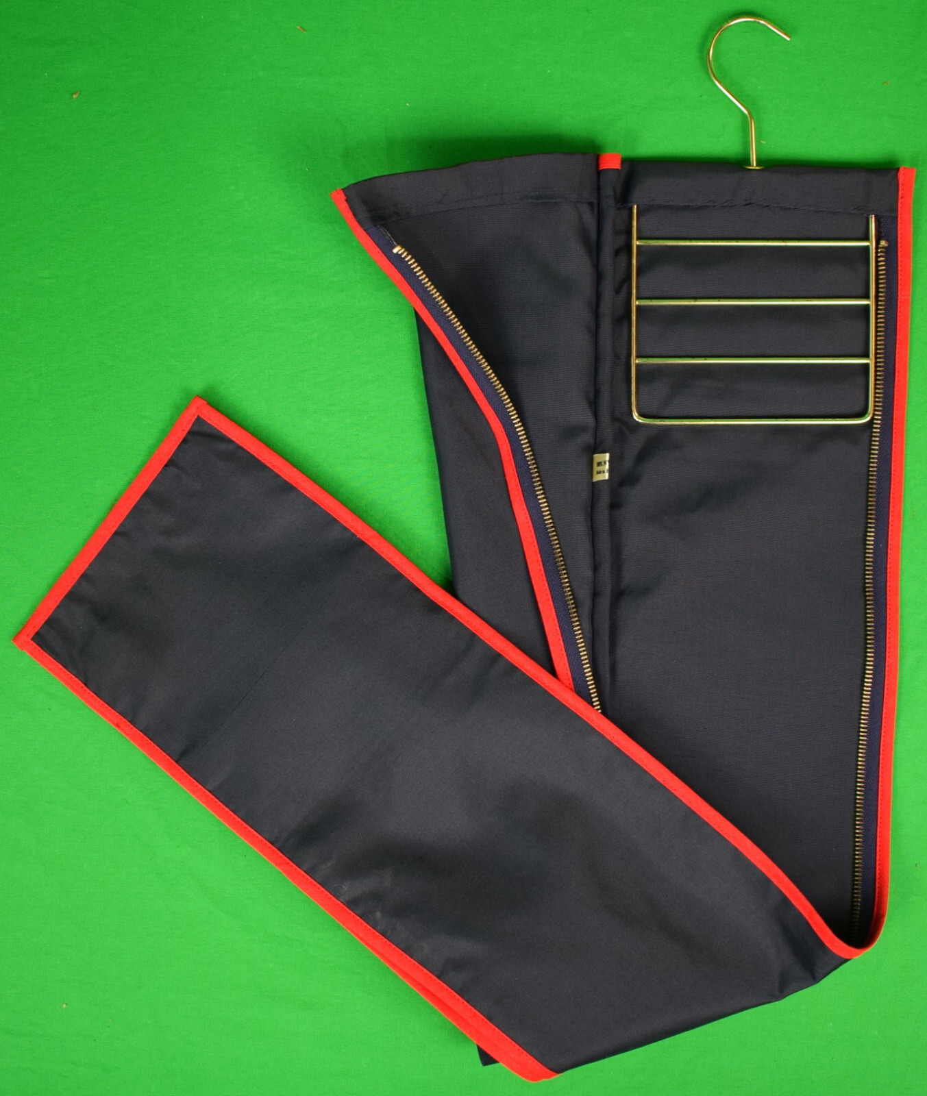 Picture 2 of 3