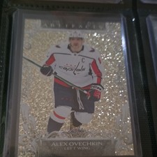 2024 Upper Deck Artifacts Alex Ovechkin Auto Material Emerald #155 card
