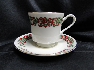 Centurion Ribbon Holly, Red Ribbon: Cup & Saucer Set (s), 3 1/8'' Tall