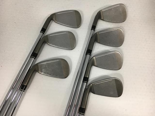 Taylor Made Speed Blade アイアンセット Product Display TaylorMade SpeedBlade Iron Set at