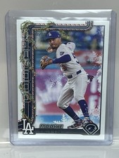 Mookie Betts 2025 Topps Holiday Variation Short Print Dodgers #H52