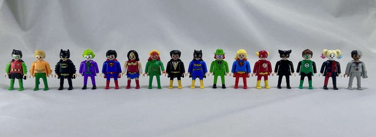 PLAYMOBIL DC COMICS BATMAN JUSTICE LEAGUE KINDER EGG SURPRISE