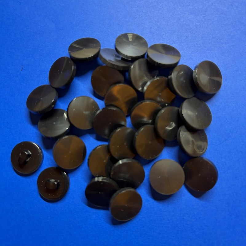 Lot Of 50 Vintage Black And Root Beer Shank Buttons