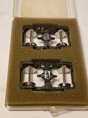 Hallmark Models HO Scale 2 Axle 4 Wheel  Truck Passenger One Pair