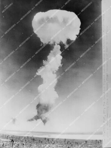 crp-63751 1952 atomic bomb blast and mushroom cloud for Operation Big Shot crp-6 - Afbeelding 1 van 1