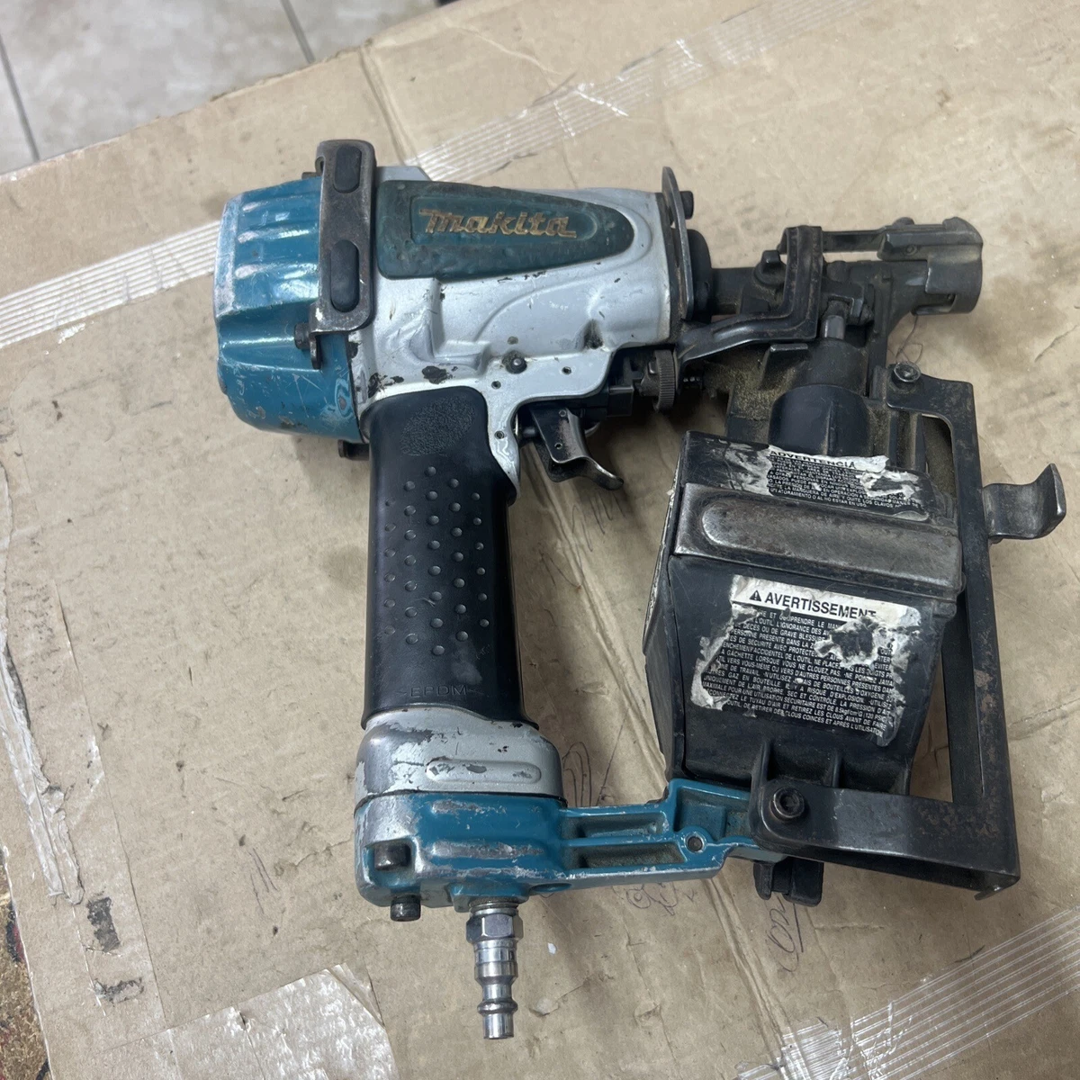 Makita roofing nailer deals