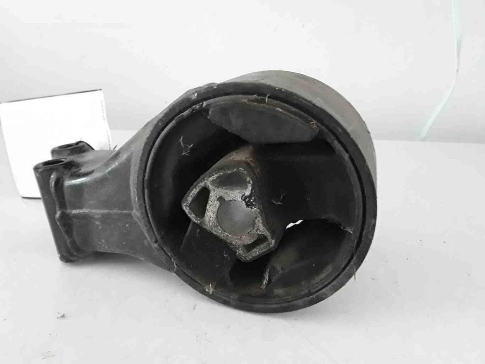 Chevrolet Cruze 2013-2015 montaje de transmisión de motor trasero motor trasero 13377274 Foto 4 de 4