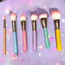SLMISSGLAM Macaron Glam Brush Set New In Package MSRP 58