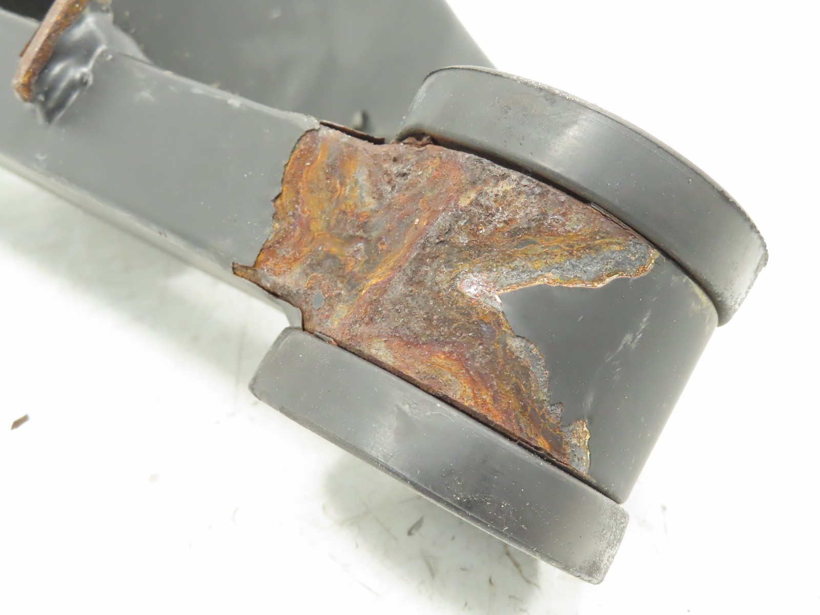 Lamborghini Gallardo 2004 Front Support bracket P/N 40039923