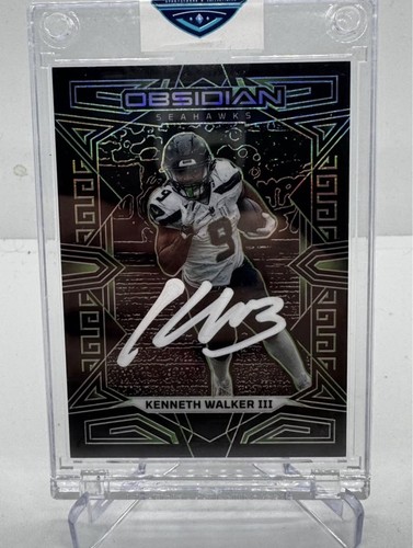 2023 Panini Obsidian - Kenneth Walker III Electric Etch Green /25 ON CARD AUTO