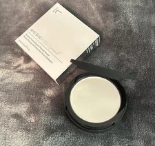 IT Cosmetics Bye Bye Pores Poreless Finish Airbrush Pressed Powder translucent