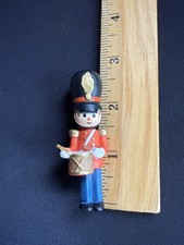 Vintage Hallmark Toy Soldier Drummer Boy 1977 Brooch Pin Christmas