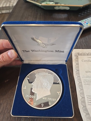 Giant HALF POUND 1996 KENNEDY SILVER COIN WITH CASE AND CERTIFICATE OF...