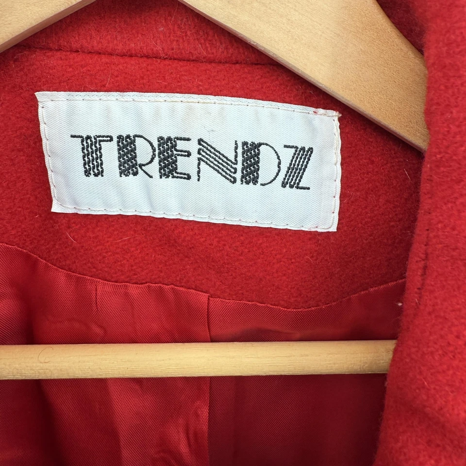 Abrigo Trendz Vintage Mujer 8P Rojo Lana Pequeño Hecho en EE. UU. Forrado Hebilla Dorada Años 90 Foto 4 de 4