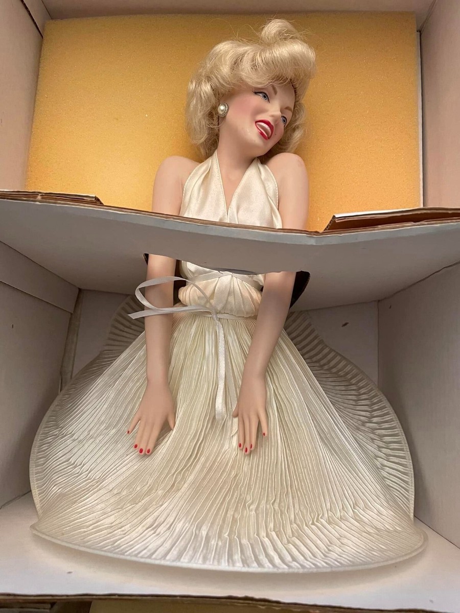Franklin Heirloom Dolls Marilyn Monroe Seven Year Itch Doll