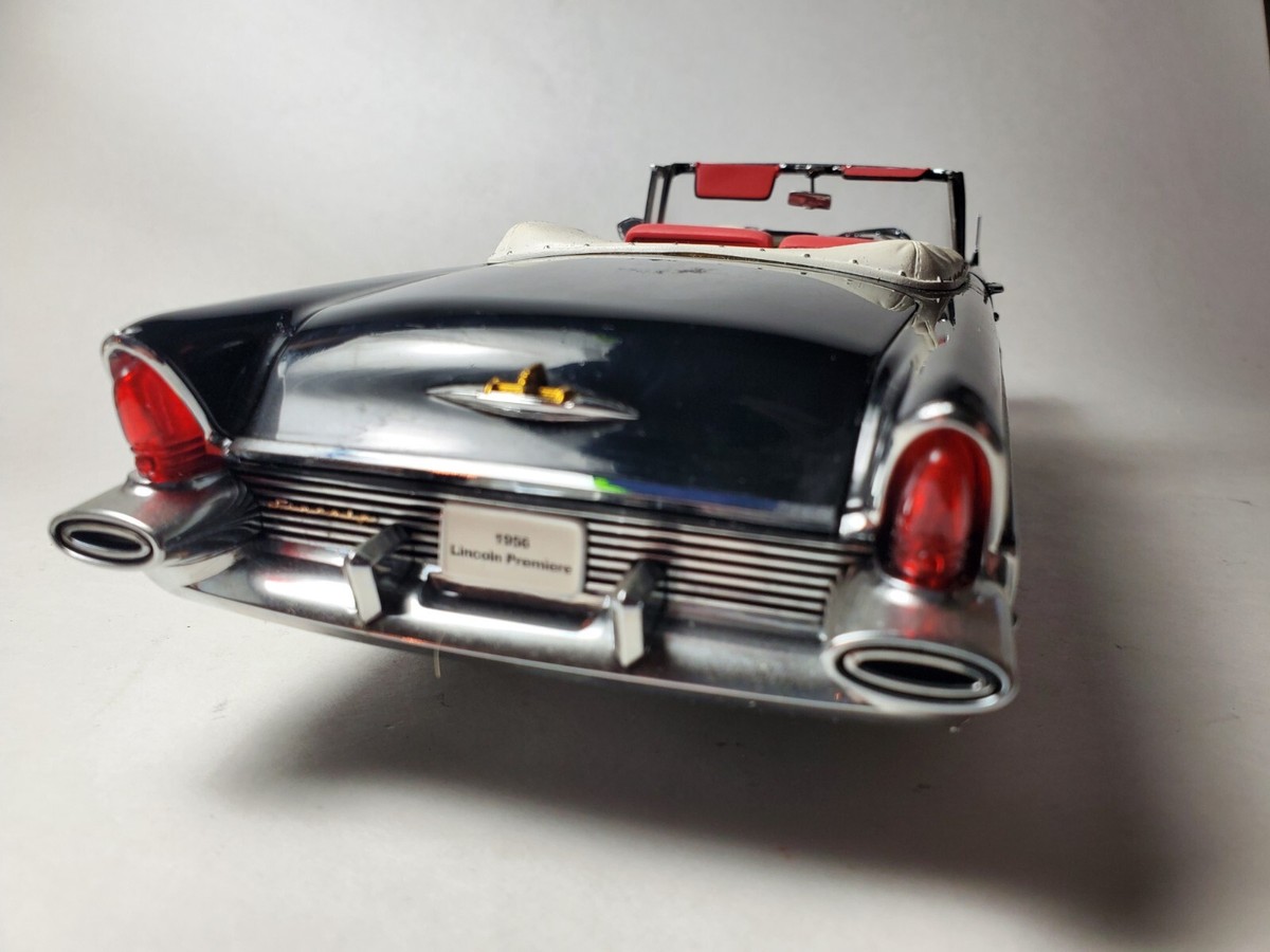 1956Lincoln premiere1/18 サンスター社　新品（黒） Sun Star 1956 Lincoln Premiere Convertible 1:18 Scale Diecast