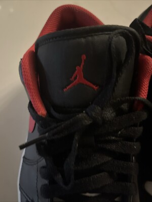 Nike Air Jordan 1 Low Black Red Leather Mens Size 10.5 EUC  display picture 3