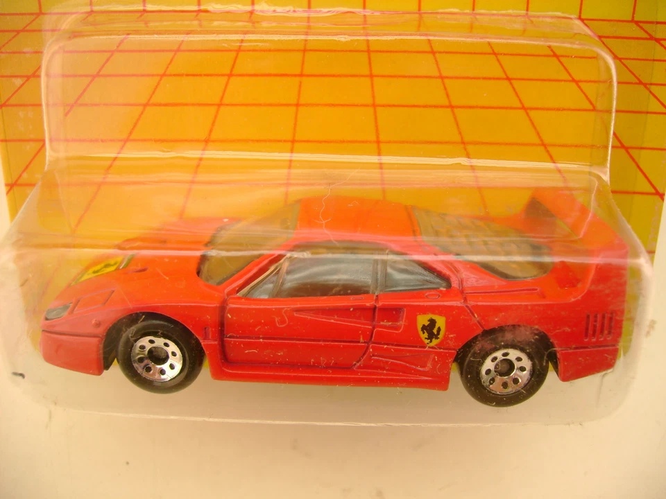 1987 MATCHBOX SUPERFAST MB24 RED FERRARI F40 NEW ON CARD - Image 3 of 4