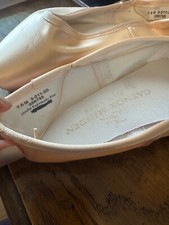 Gaynor Minden Made in the USA Pointe Shoes Pink 7.5 Med, 3 Box