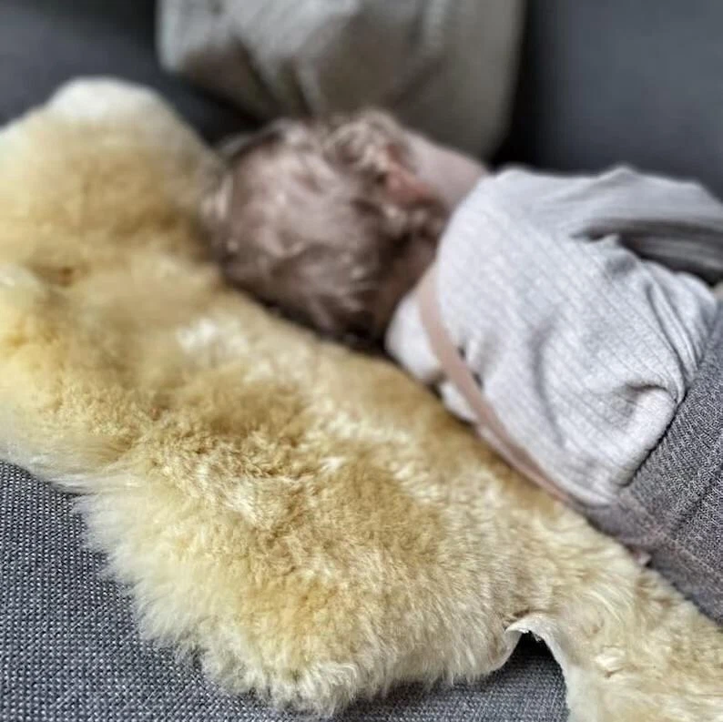 Natural Sheepskin relugan, Baby Safe, Natural Rug, Baby Bassinet Mattress Pad - Image 2 of 4