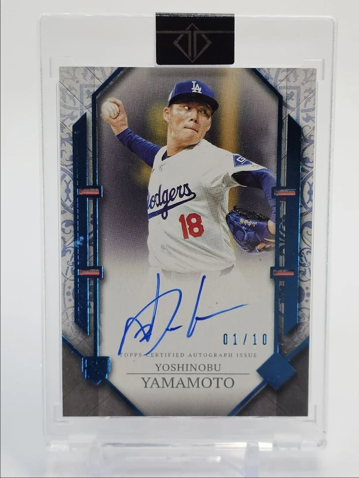 YOSHINOBU YAMAMOTO 2024 TOPPS TRANSCENDENT ROOKIE BLUE RC AUTO 01/10 Q5332
