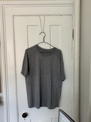 Grey Lululemon Metal Tech Vent Mens 2XL Short Sleeve Shirt