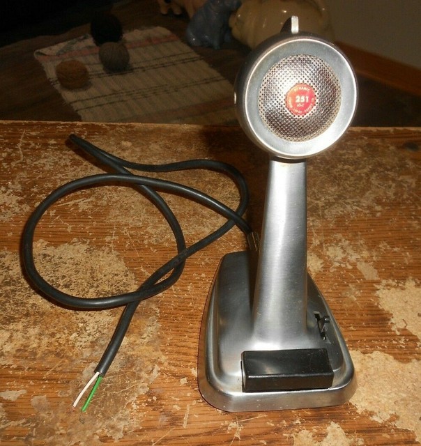 Turner Dynamic 251 Loz Base Station Microphone Untested Looks Good for