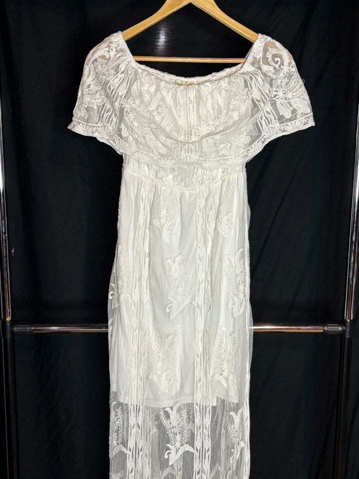 Nuevo con etiquetas Maxi Vestido de Boda Bohemio Southern Fried Chics Blanco Encaje Hombro Descubierto S Foto 2 de 4