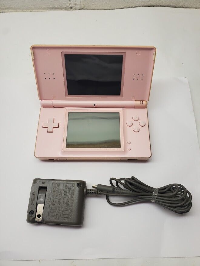 Fængsling overrasket trend Nintendo DS Lite PINK Love and Berry Limited Edition with Official Charger  RARE 45496717759 | eBay