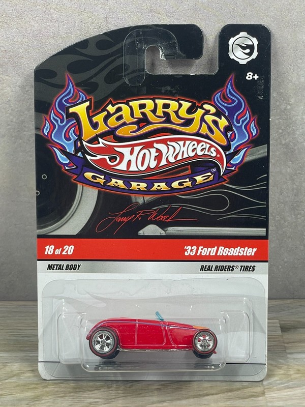 Hot Wheels - Larry's Garage - '33 Ford Roadster (Red) #18/20 - in Protector