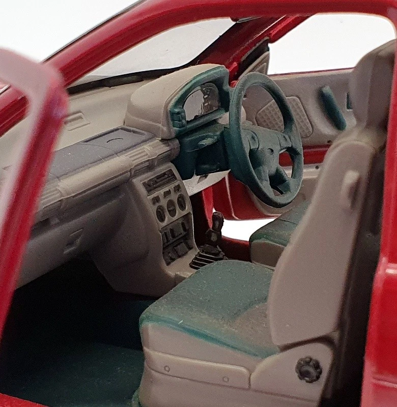 Модель автомобиля Ertl масштаб 1:18 7885 — Land Rover Freelander — темно-красный - Изображение 4 из 4