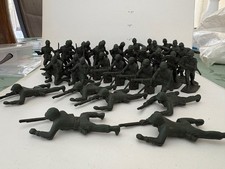 Plastic Toy Army Men Lot, Approx 34x Figures