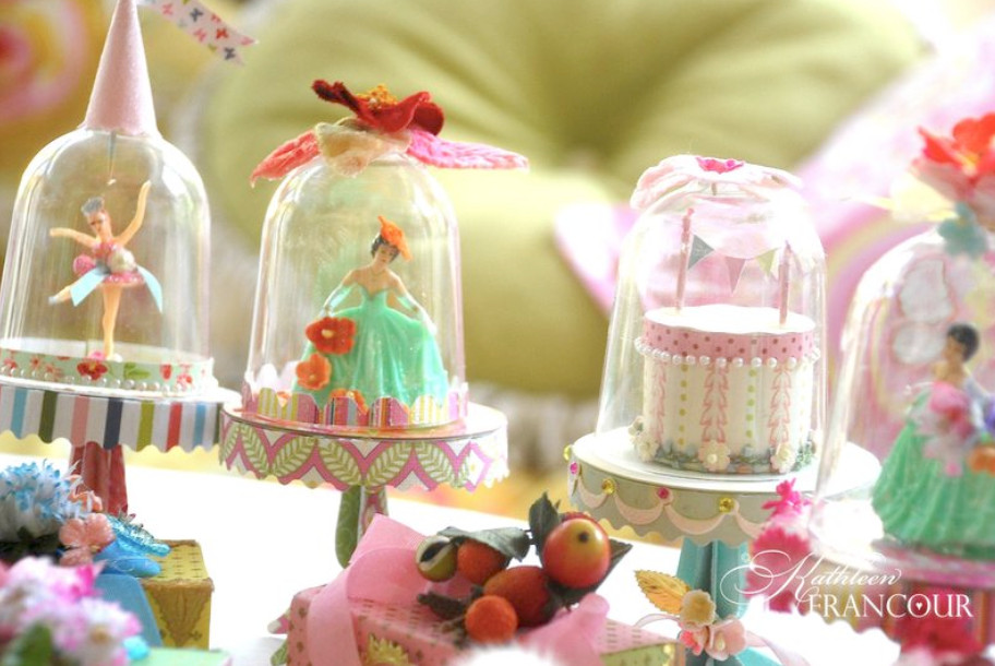 *Rare* Sizzix Brenda Walton, Mini Cupcake Stand, Bigz 659246